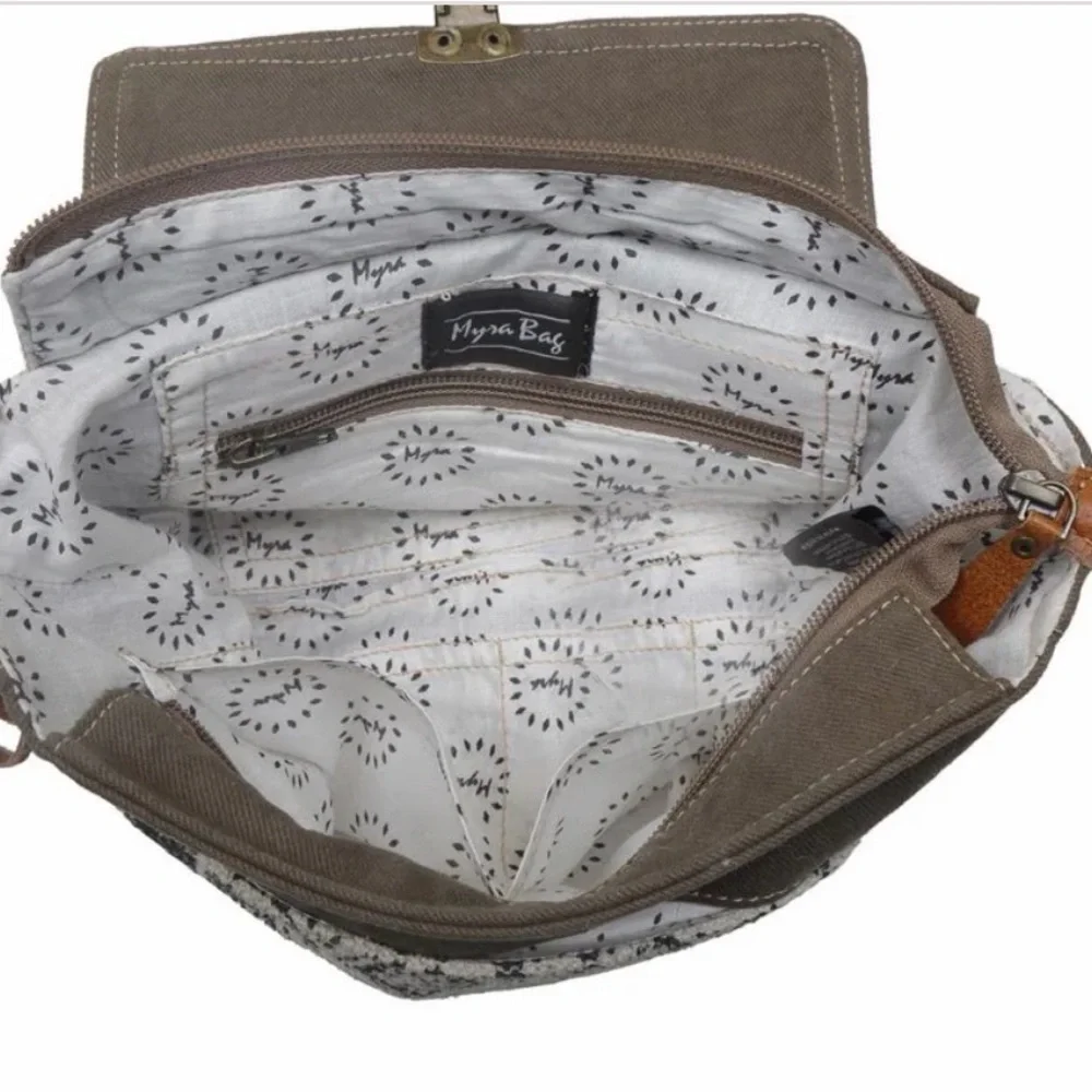 Spell Bound Messenger Bag in Olive green and Leather - Picture 7 of 16